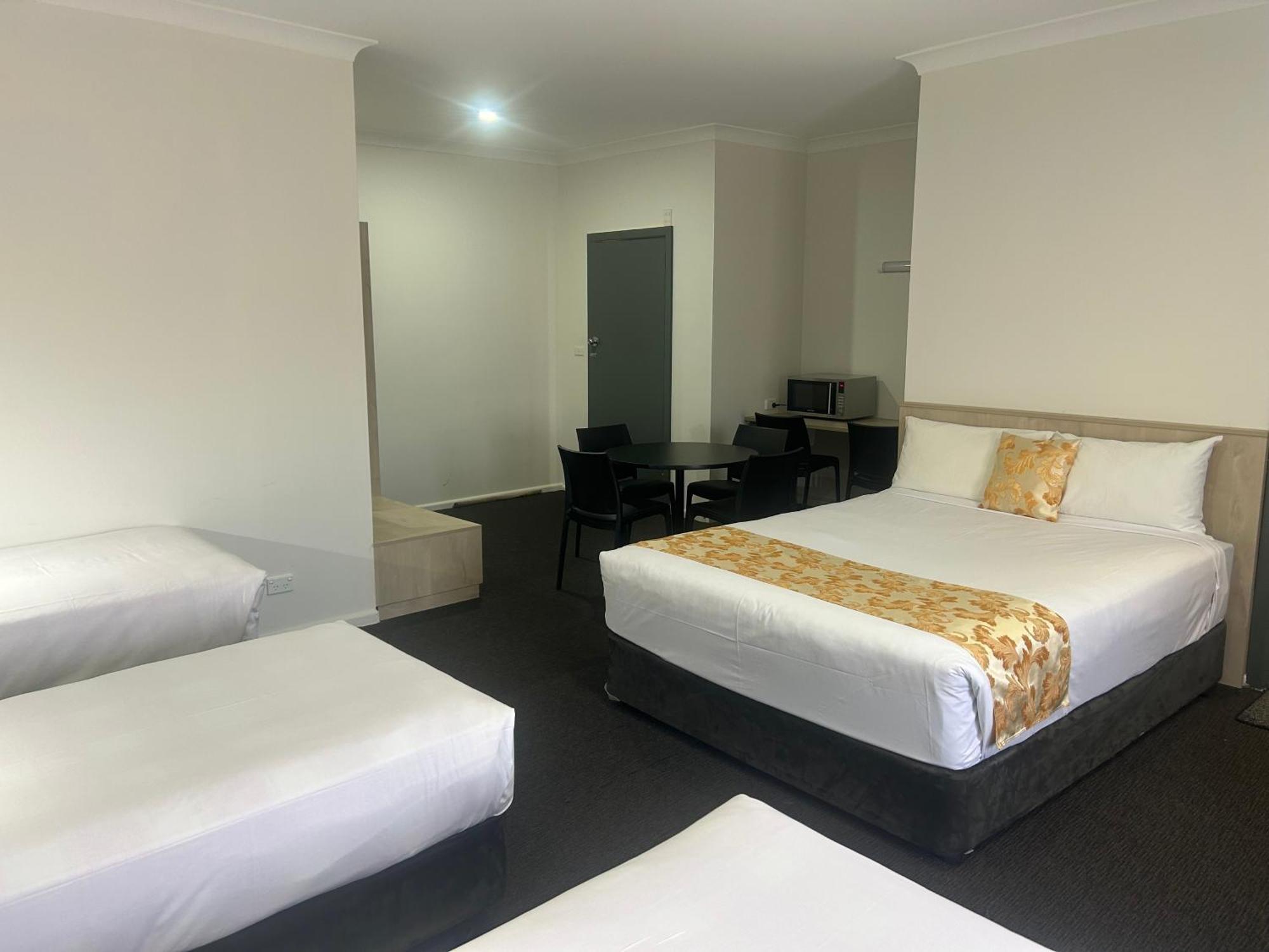 Country Lodge Motor Inn Bathurst Extérieur photo