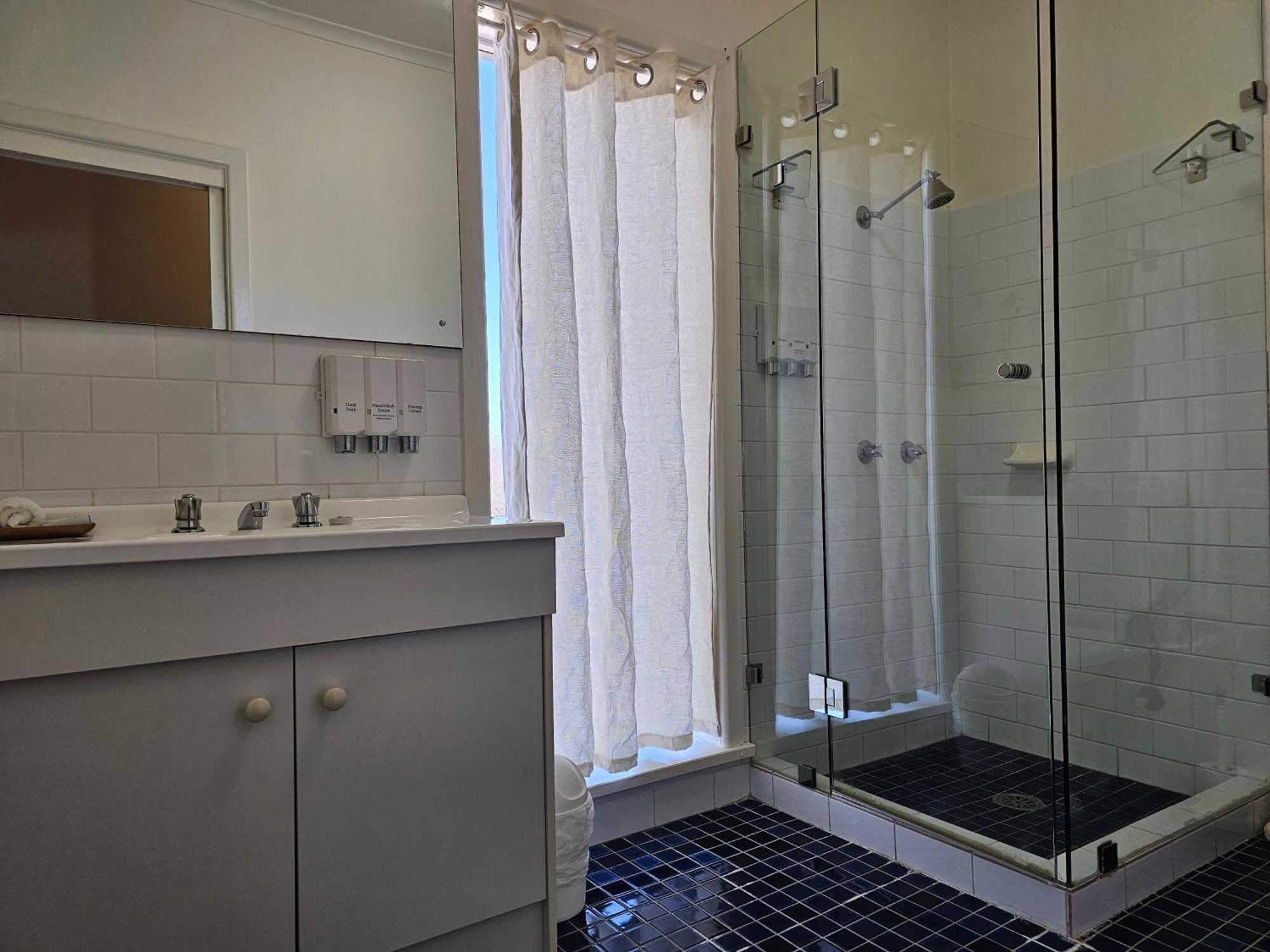 Country Lodge Motor Inn Bathurst Extérieur photo