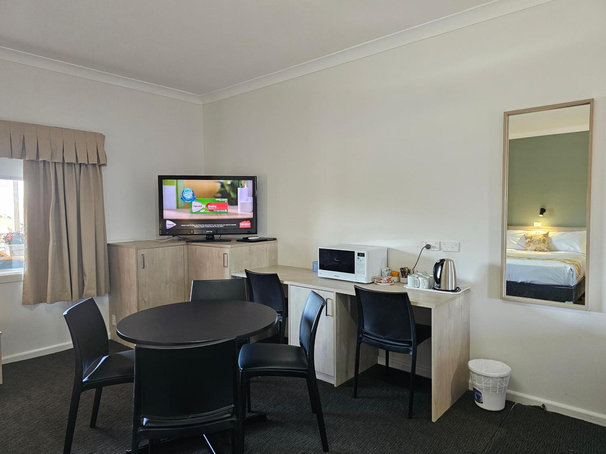 Country Lodge Motor Inn Bathurst Extérieur photo