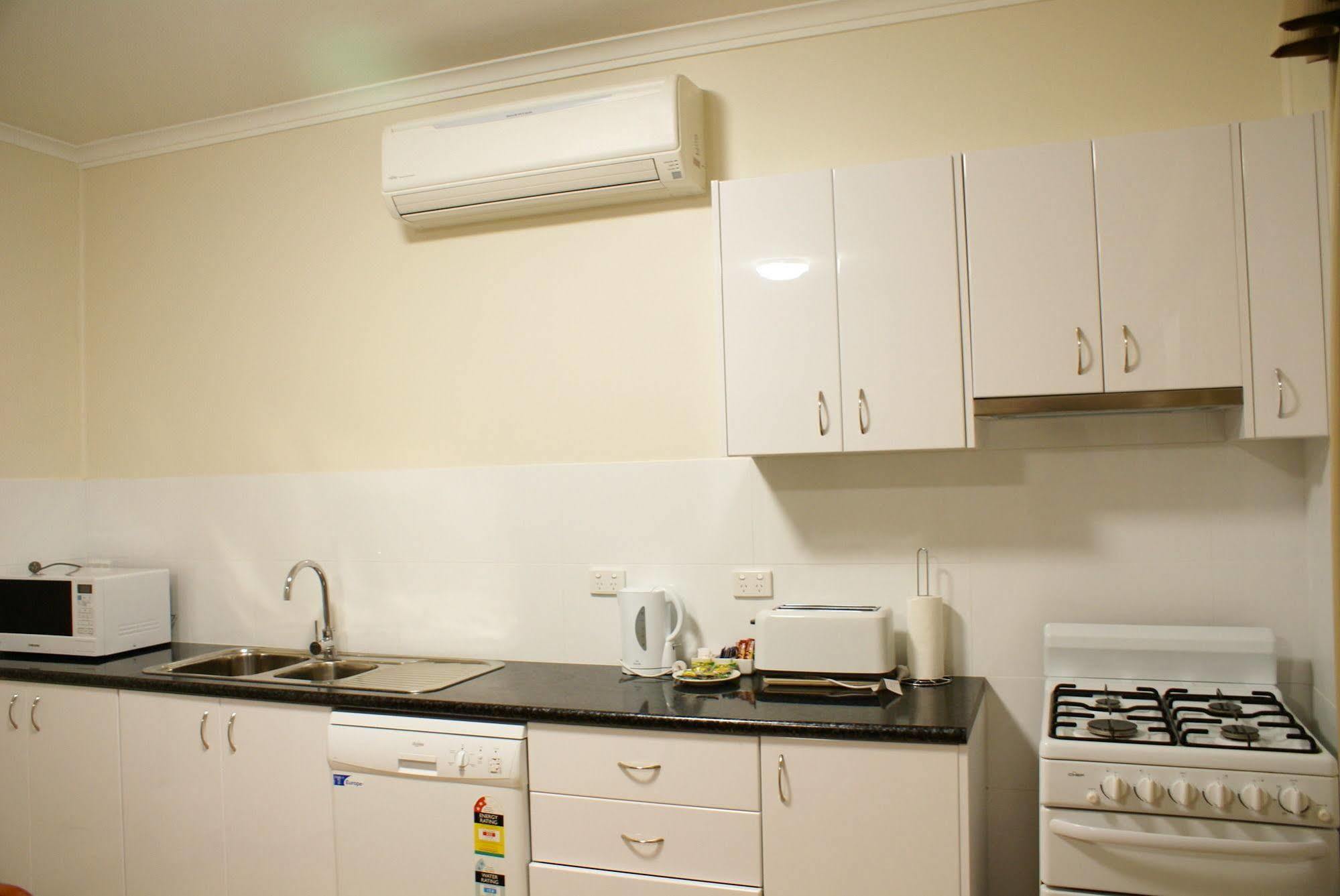 Country Lodge Motor Inn Bathurst Extérieur photo